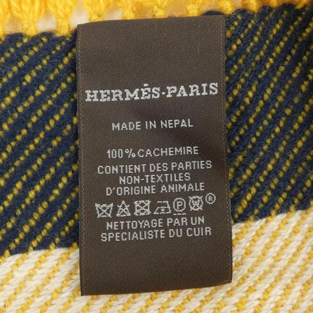 HERMES Cream Scarf